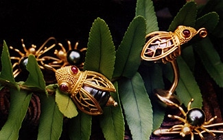 gold jewelry